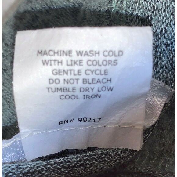 Moa Moa plus sized sage green cold shoulder sweater sz 1X - Picture 7 of 7